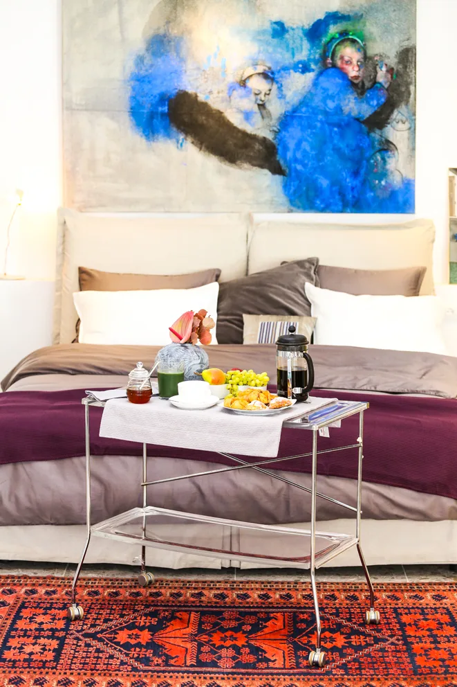 Apart Suite – A Place ApArt 13