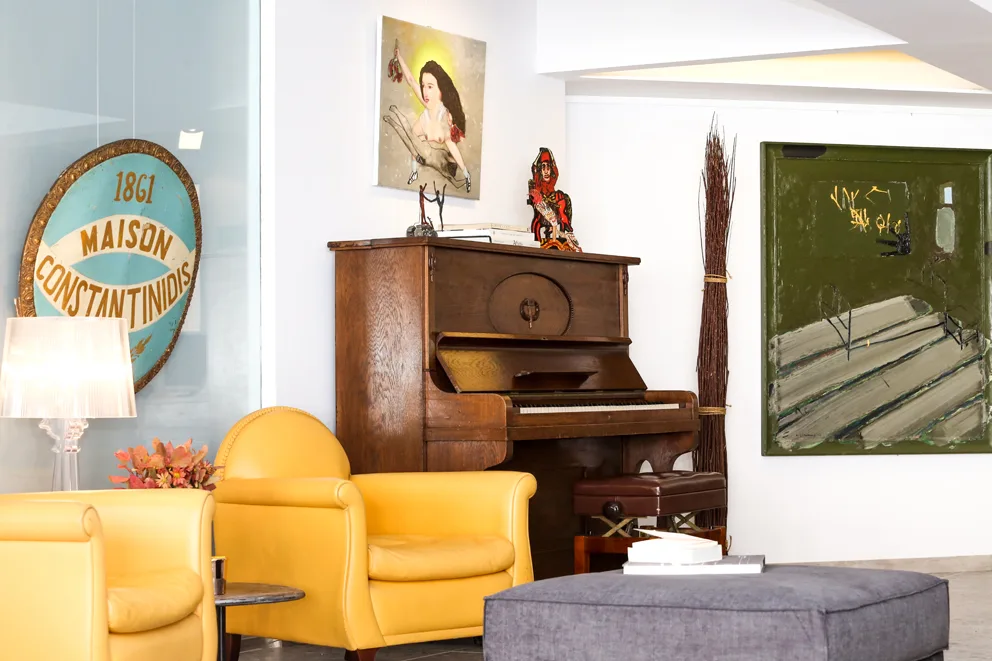 Apart Suite – A Place ApArt 9