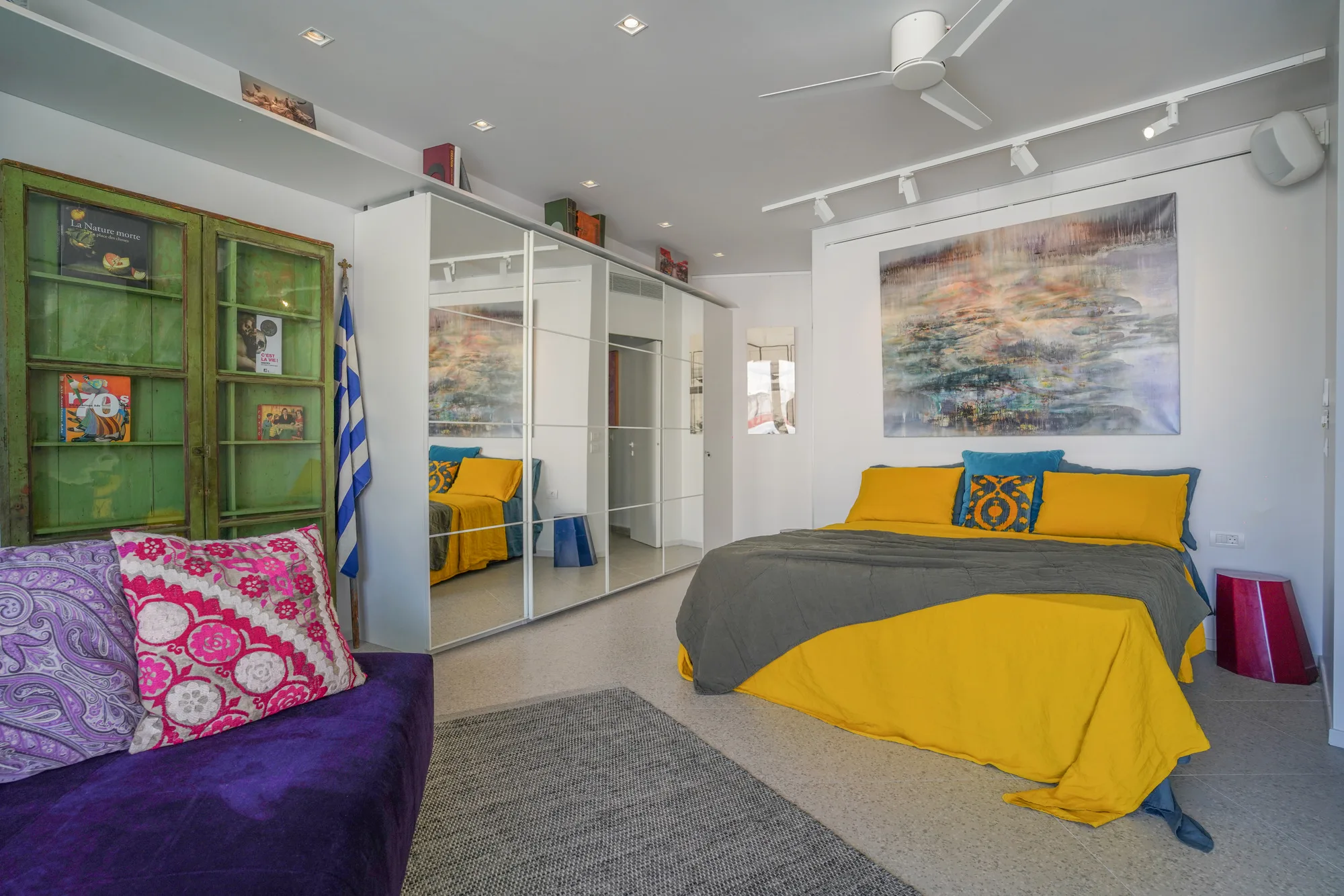 Apart Loft – A Place ApArt